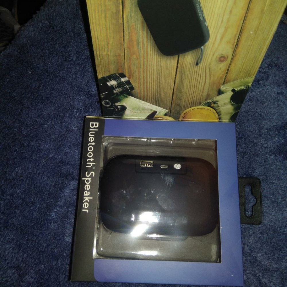 Bluetooth speaker - Picture 2 of 3
